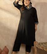Women Plus Size Regular Thread Work Kurta with Trousers