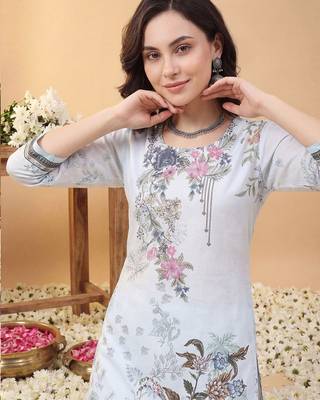 Women Floral Printed Regular Kurta with Trousers & With Dupatta 2
