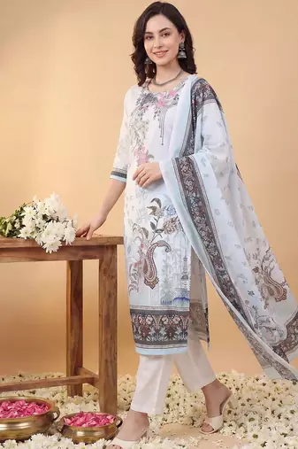 Women Floral Printed Regular Kurta with Trousers & With Dupatta