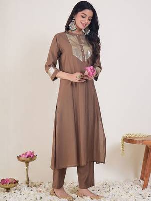 Sequinned Straight Kurta With Trouser 1