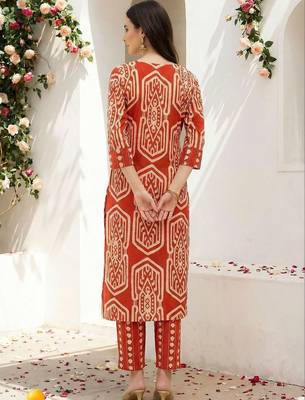 Women Ethnic Motifs Printed Regular Pure Cotton Kurta with Trousers 4