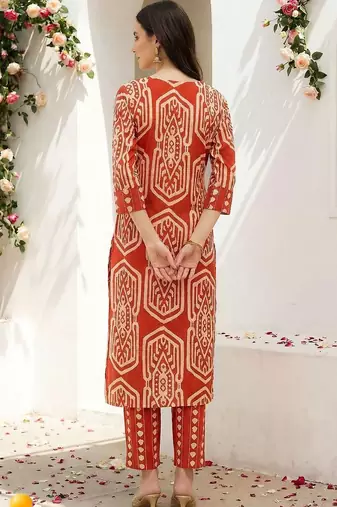 Women Ethnic Motifs Printed Regular Pure Cotton Kurta with Trousers