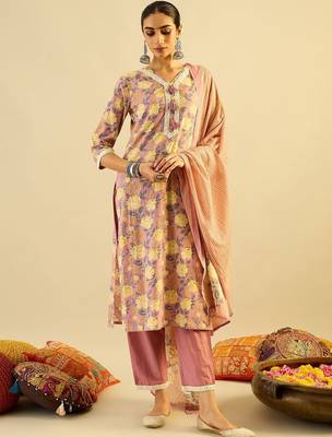 Floral Printed Pure Cotton Kurta With Trousers & Dupatta 2