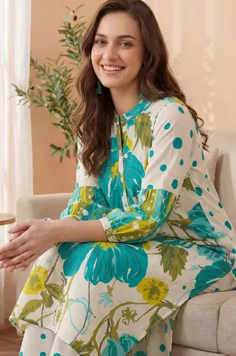 Women Floral Printed Band Collar Straight Kurta with Pyjamas
