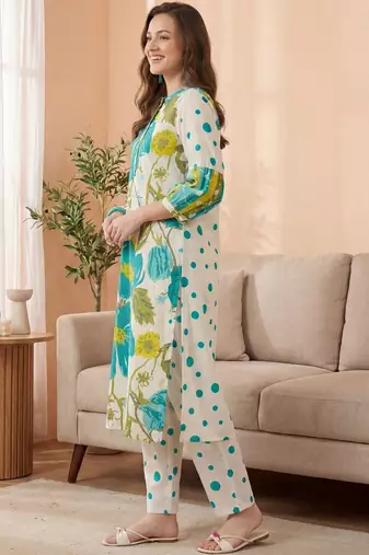 Women Floral Printed Band Collar Straight Kurta with Pyjamas