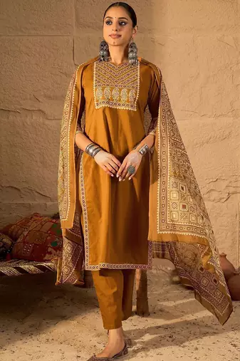 Women Printed Straight Pure Cotton Kurta Trousers With Printed Dupatta set