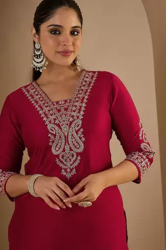 Women Ethnic Motifs Embroidered Regular Liva Straight Kurta with Trousers