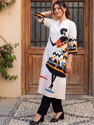 Women Printed Regular Kurta with Trousers 5