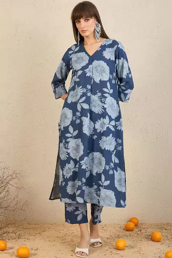 Floral Printed Pleated V Neck Straight Kurta With Trousers