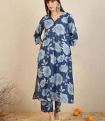 Floral Printed Pleated V Neck Straight Kurta With Trousers