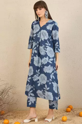 Floral Printed Pleated V Neck Straight Kurta With Trousers