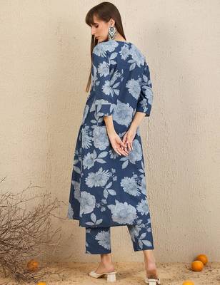 Floral Printed Pleated V Neck Straight Kurta With Trousers 5