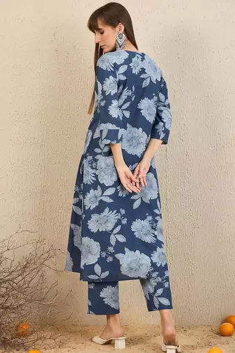 Floral Printed Pleated V Neck Straight Kurta With Trousers