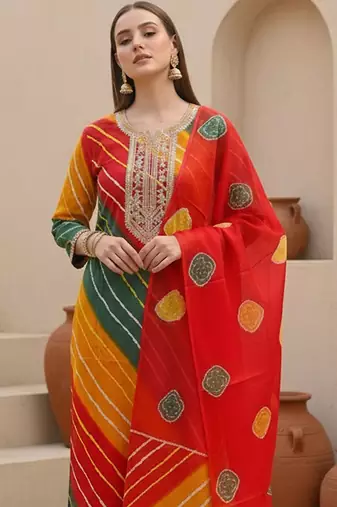 Women Leheriya Printed Regular Thread Work Kurta with Trousers & With Dupatta