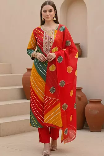 Women Leheriya Printed Regular Thread Work Kurta with Trousers & With Dupatta