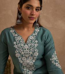 Floral Embroidered Straight Thread Work Kurta With Trouser