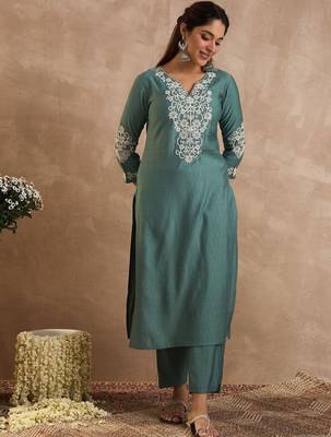 Floral Embroidered Straight Thread Work Kurta With Trouser 4