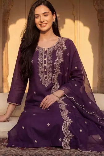 Women Ethnic Motifs Embroidered Regular Thread Work Kurta with Trousers & With Dupatta