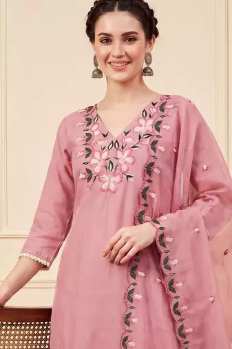 Women Floral Embroidered Regular Thread Work Kurta with Trousers & With Dupatta