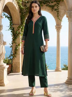 Women Regular Gotta Patti Liva Kurta with Trousers 6