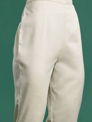 Women Regular Kurta with Trousers & With Dupatta 3