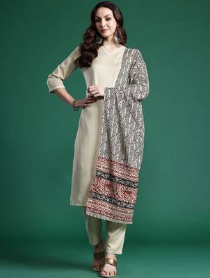 Women Regular Kurta with Trousers & With Dupatta 7
