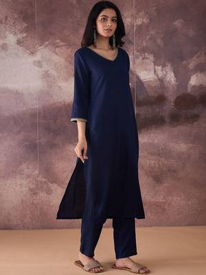 Regular Gotta Patti Kurta with Trousers 3