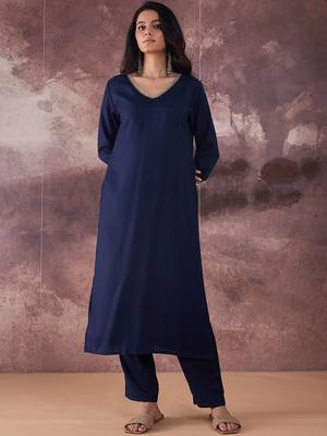 Regular Gotta Patti Kurta with Trousers 4