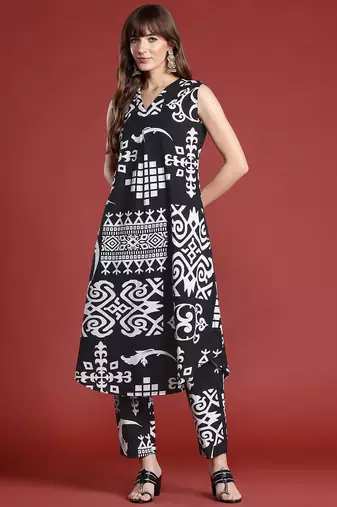 Ethnic Motifs Printed Pleated Pure Cotton Kurta with Trousers