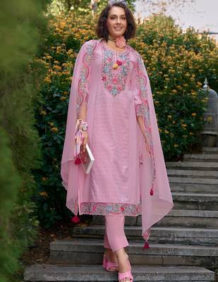 Women Floral Embroidered Regular Pure Cotton Kurta with Trousers & Dupatta 5