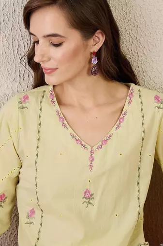 Women Floral Embroidered Cotton A-Line Kurta with Trousers