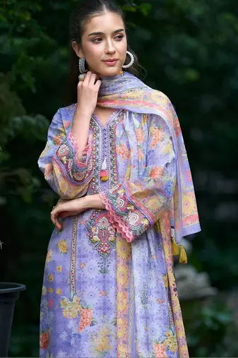 Women Floral Printed Regular Thread Work Linen Kurta with Trousers & With Dupatta