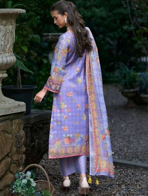 Women Floral Printed Regular Thread Work Linen Kurta with Trousers & With Dupatta 5