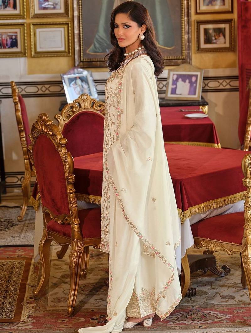 Women Ethnic Motifs Embroidered Regular Thread Work Kurta with Palazzos & Dupatta