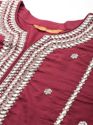 Plus Size Red Embroidered Straight Kurta Trousers With Dupatta Set 2