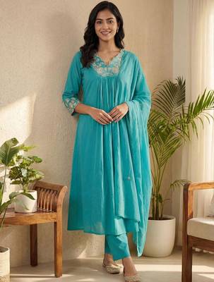 Floral Embroidered Beads and Stones Pure Cotton Kurta with Trousers & Dupatta 1