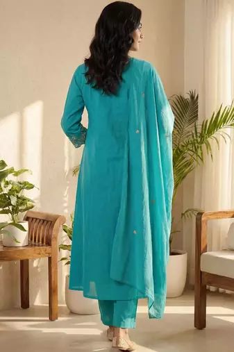 Floral Embroidered Beads and Stones Pure Cotton Kurta with Trousers & Dupatta
