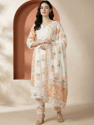 Women Floral Printed Regular Pure Cotton Kurta with Trousers & With Dupatta 1