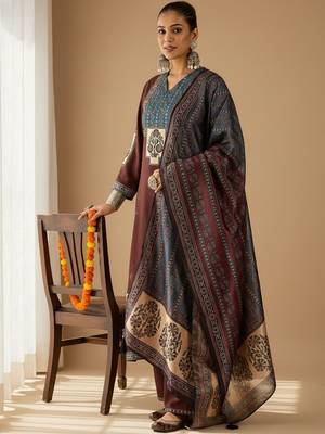 Ethnic Motifs Printed V-Neck Straight Kurta With Trousers & Dupatta 4