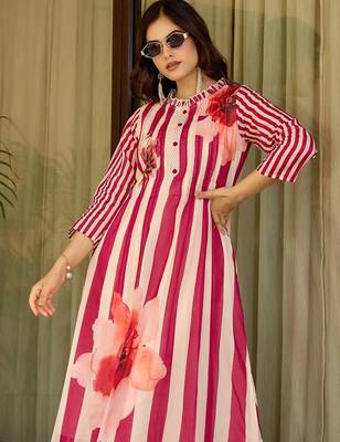 Women Floral Printed Regular Pure Cotton Kurta with Trousers 1