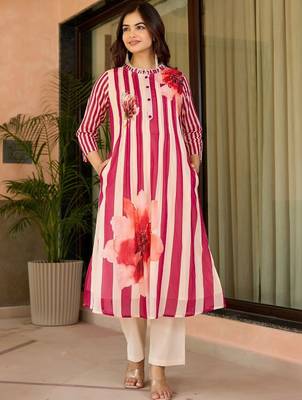 Women Floral Printed Regular Pure Cotton Kurta with Trousers 3