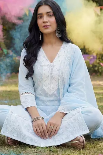 Women Ethnic Motifs Embroidered Regular Thread Work Pure Cotton Kurta with Trousers & With Dupatta
