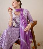 Floral Embroidered Round Neck Pure Cotton Straight Kurta With Trousers & Dupatta