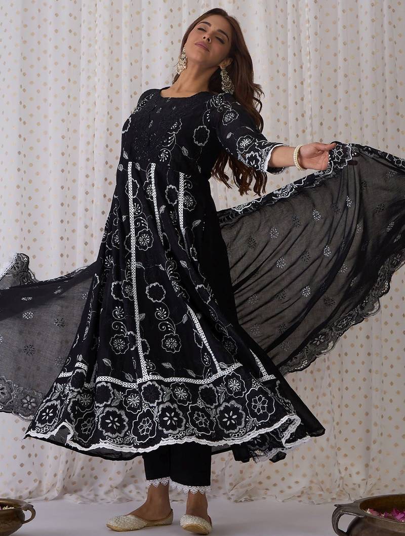 Floral Embroidered Panelled Pure Cotton A-Line Kurta With Trouser & Dupatta