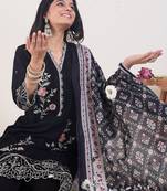 Floral Embroidered V-Neck Thread Work Pure Cotton Kurta & Trousers With Dupatta