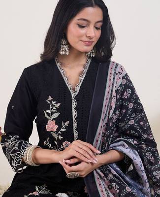 Floral Embroidered V-Neck Thread Work Pure Cotton Kurta & Trousers With Dupatta 3