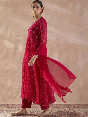 Women Ethnic Motifs Printed Regular Thread Work Kurta with Trousers & With Dupatta 3