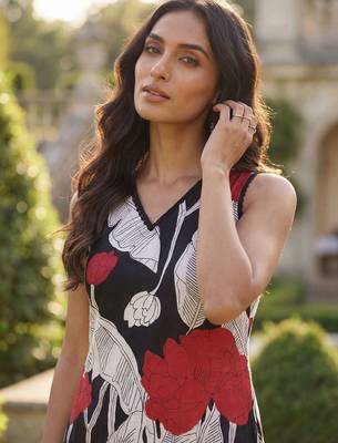 Women Floral Printed Regular Pure Cotton Kurta with Trousers 7
