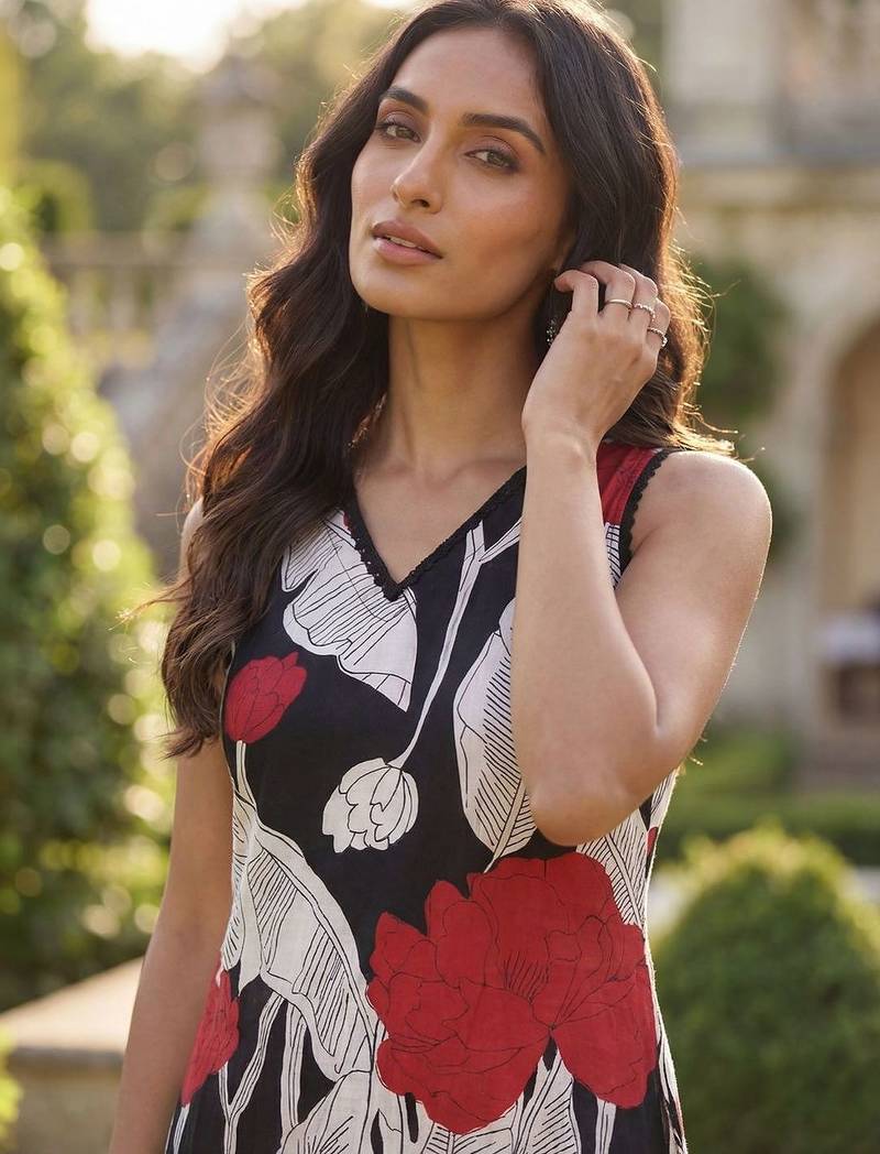 Women Floral Printed Regular Pure Cotton Kurta with Trousers