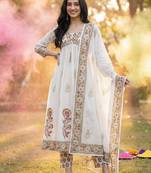 Women Floral Printed Regular Pure Cotton Kurta with Trousers & With Dupatta